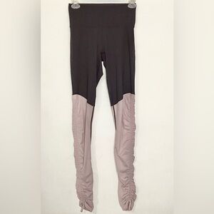 Fabletics Black and Pink Yoga Leggings Sz XS